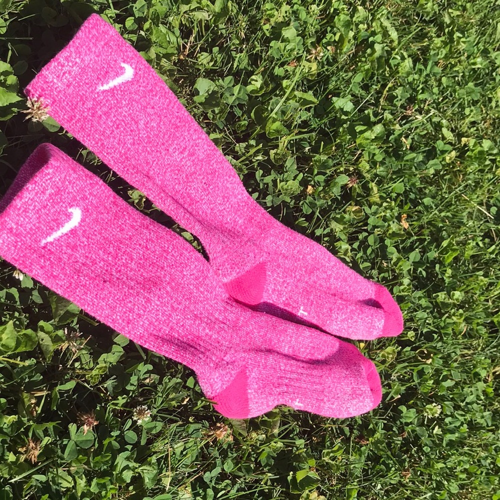 pink nike socks